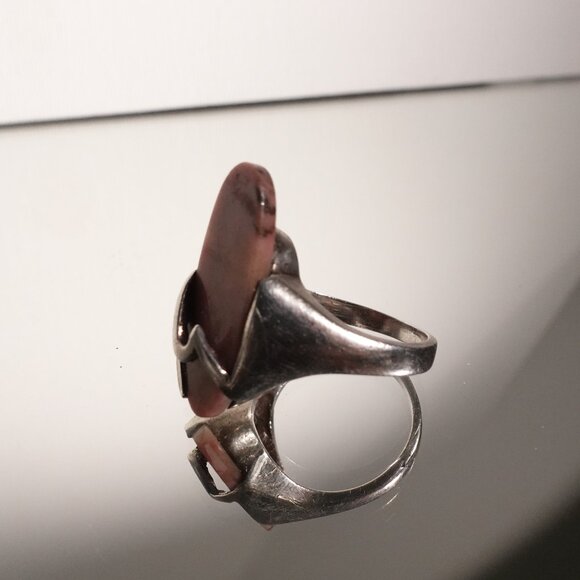 Rare to Find Elegant Pink Rhodonite Ring - Picture 6 of 7